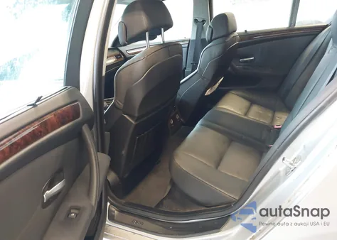 2008 BMW 528Xi z USA, uszkodzony, nr VIN WBANV13528BZ48336